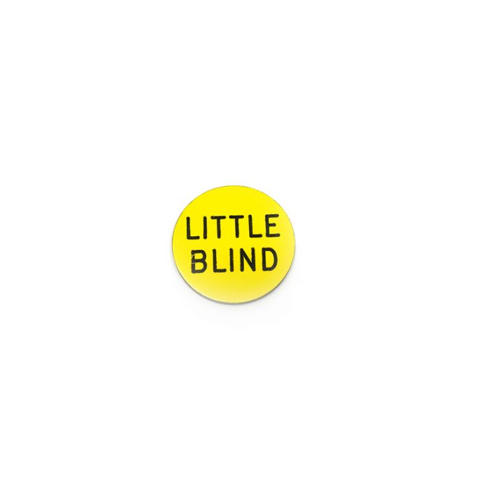 Lammer Button: Little Blind, 1-1/2 in. Diameter main image
