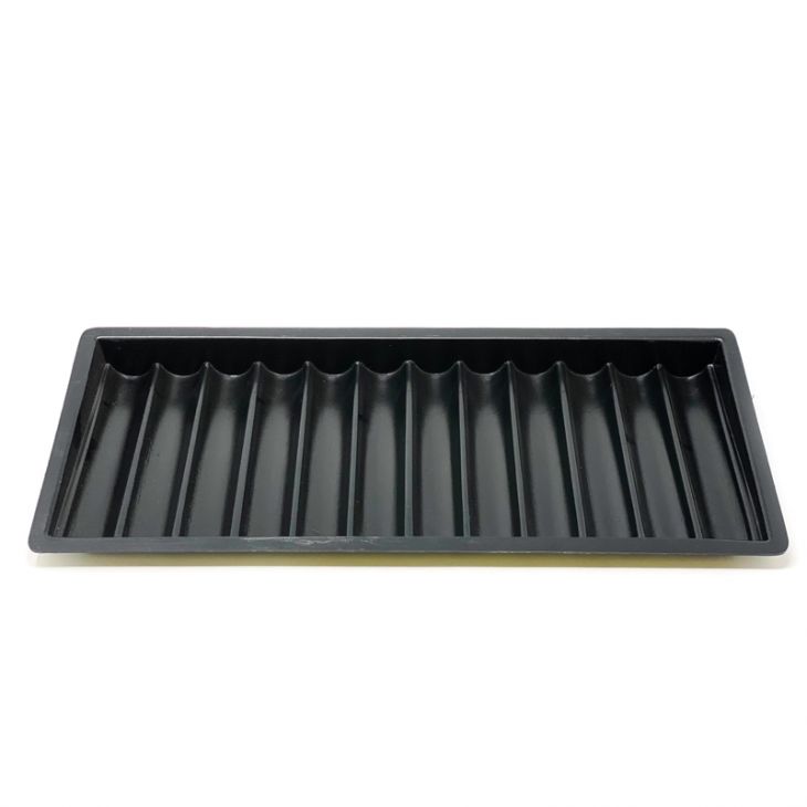 Table Insert Tray: 12 Row Plastic Chip Tray, 648 Capacity. Inner Dim.: 20-1/8" x 7-3/4". Outer Dim.: main image